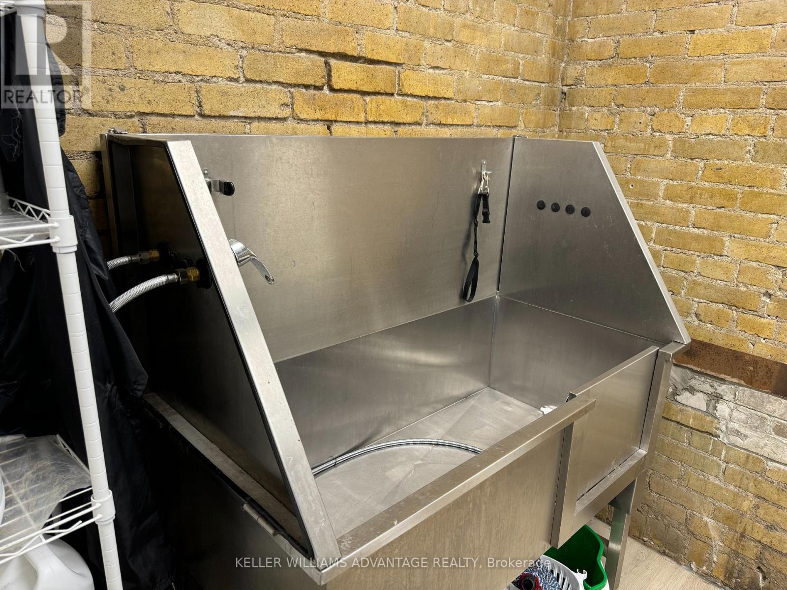 1582 Queen Street E, Toronto, Ontario  M4L 1G1 - Photo 11 - E12569038