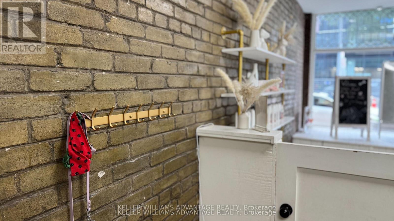 1582 Queen Street E, Toronto, Ontario  M4L 1G1 - Photo 6 - E12569038