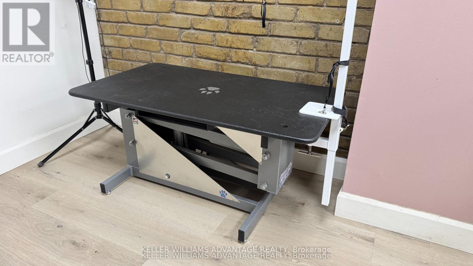 1582 Queen Street E, Toronto, Ontario  M4L 1G1 - Photo 8 - E12569038