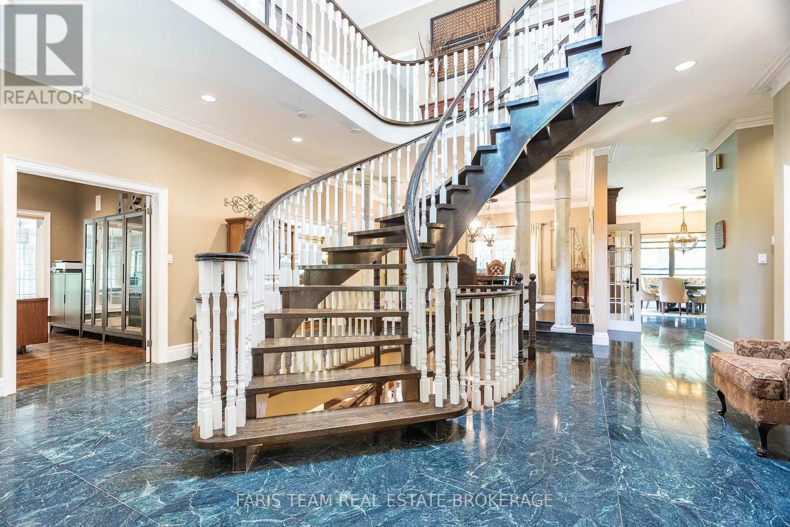 1826 Quantz Crescent, Innisfil, Ontario  L9S 1X2 - Photo 6 - N12568984