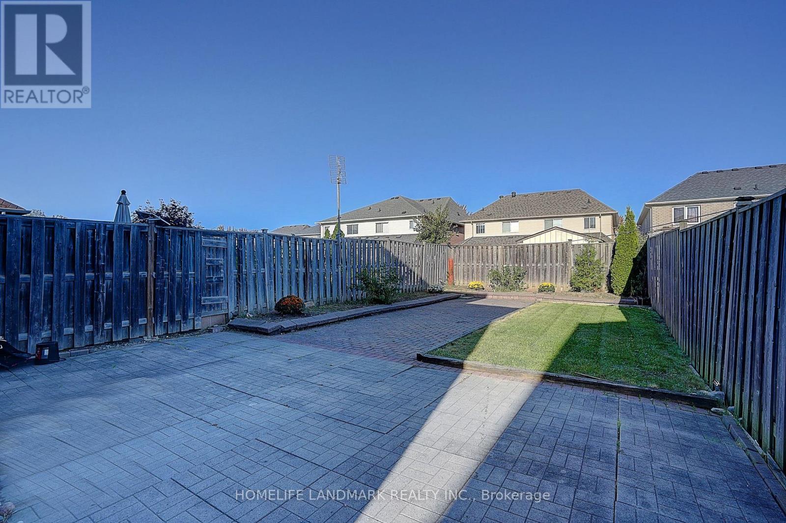 21 Raintree Drive, Markham, Ontario  L3R 5T9 - Photo 37 - N12568996