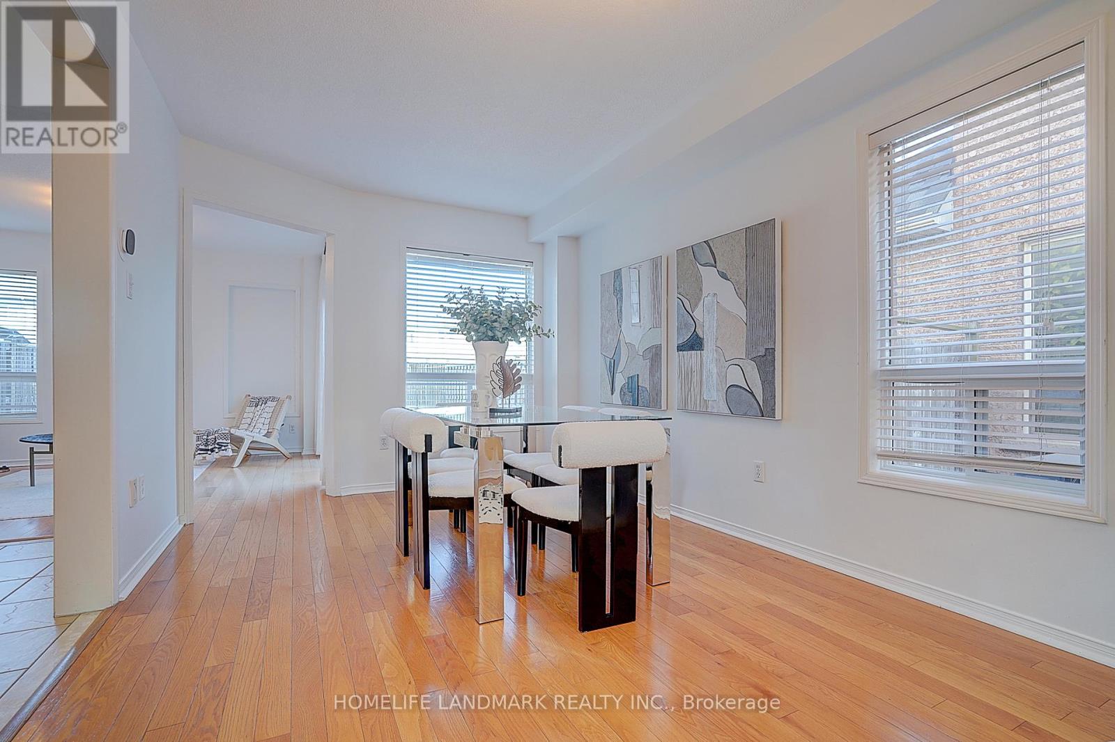 21 Raintree Drive, Markham, Ontario  L3R 5T9 - Photo 5 - N12568996