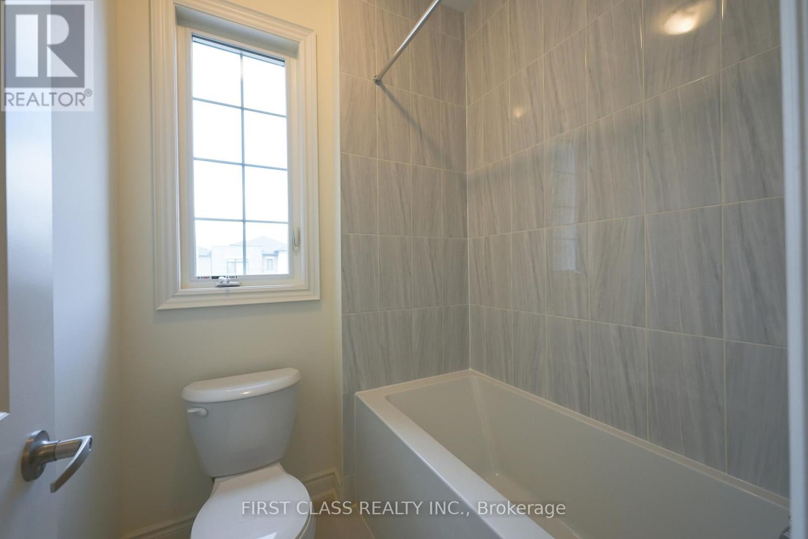 72 Boccella Crescent, Richmond Hill, Ontario  L4B 0H9 - Photo 27 - N12569014