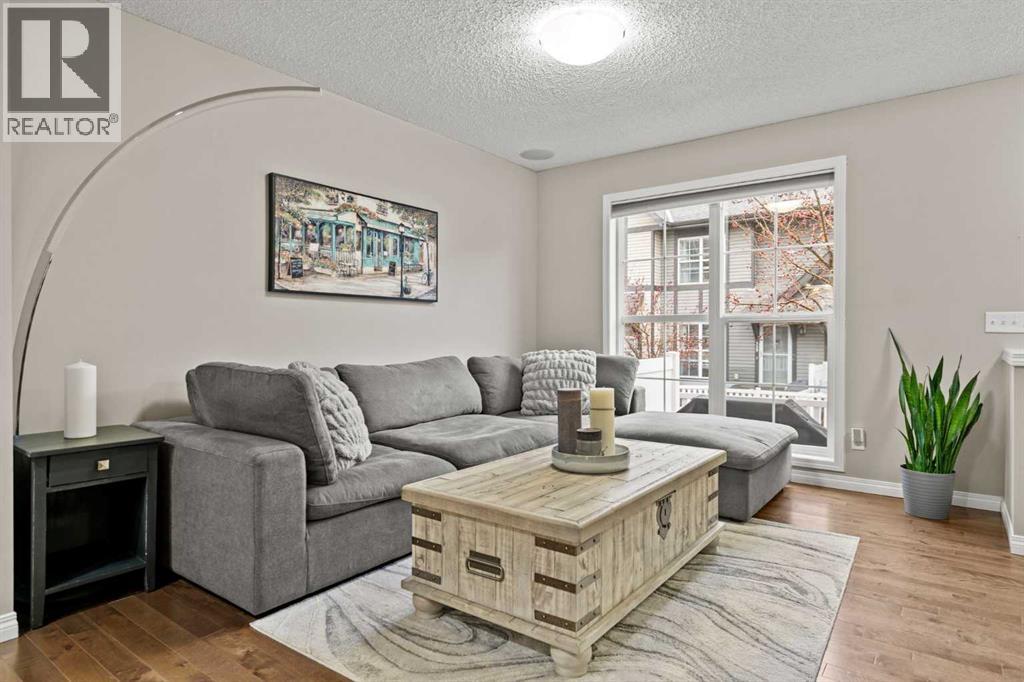 162 New Brighton Villas Se, Calgary, Alberta  T2Z 0T7 - Photo 4 - A2271616