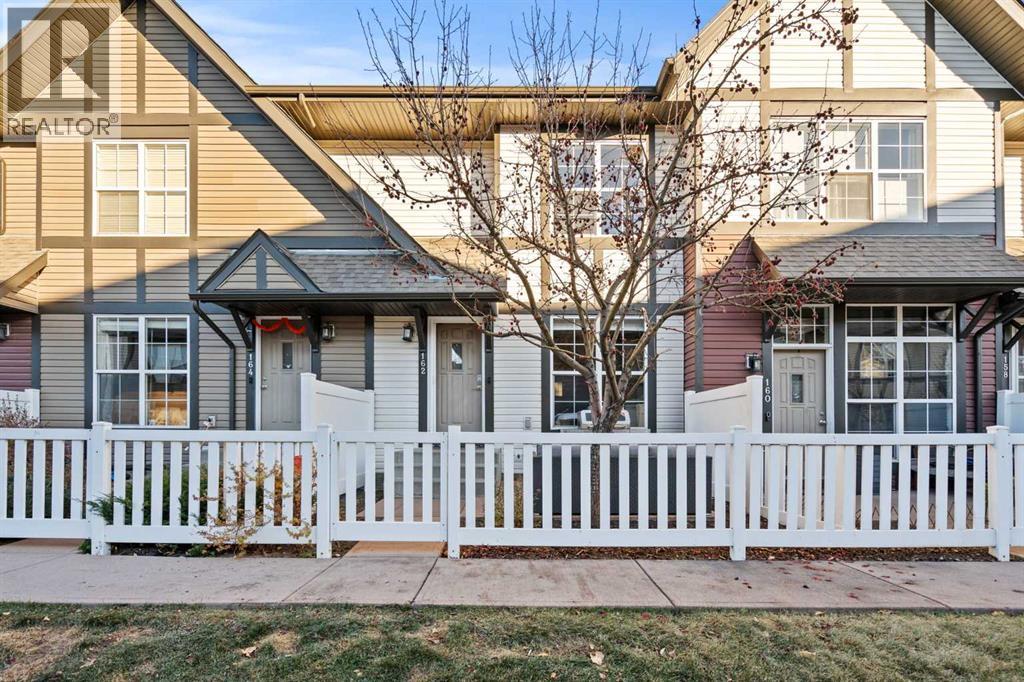 162 New Brighton Villas Se, Calgary, Alberta  T2Z 0T7 - Photo 1 - A2271616