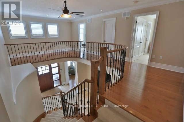 2156 Heathcliff Court, Oakville, Ontario L6M 0A5 - Photo 10 - W12568962