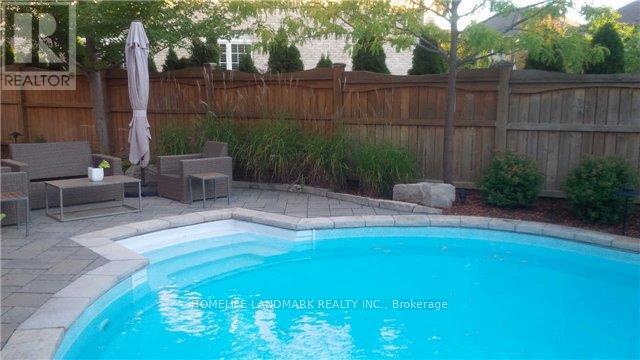 2156 Heathcliff Court, Oakville, Ontario L6M 0A5 - Photo 18 - W12568962