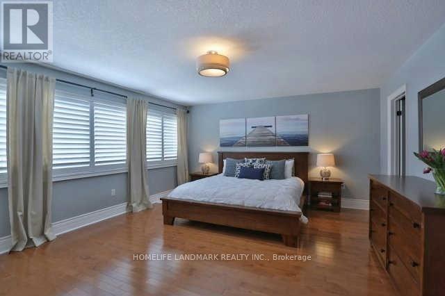 2156 Heathcliff Court, Oakville, Ontario L6M 0A5 - Photo 9 - W12568962