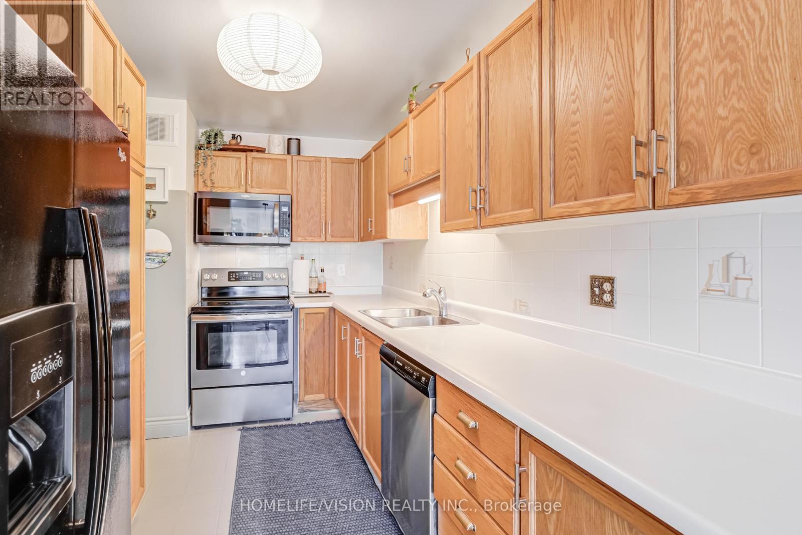 59 - 2205 South Millway, Mississauga, Ontario  L5L 3T2 - Photo 9 - W12568976