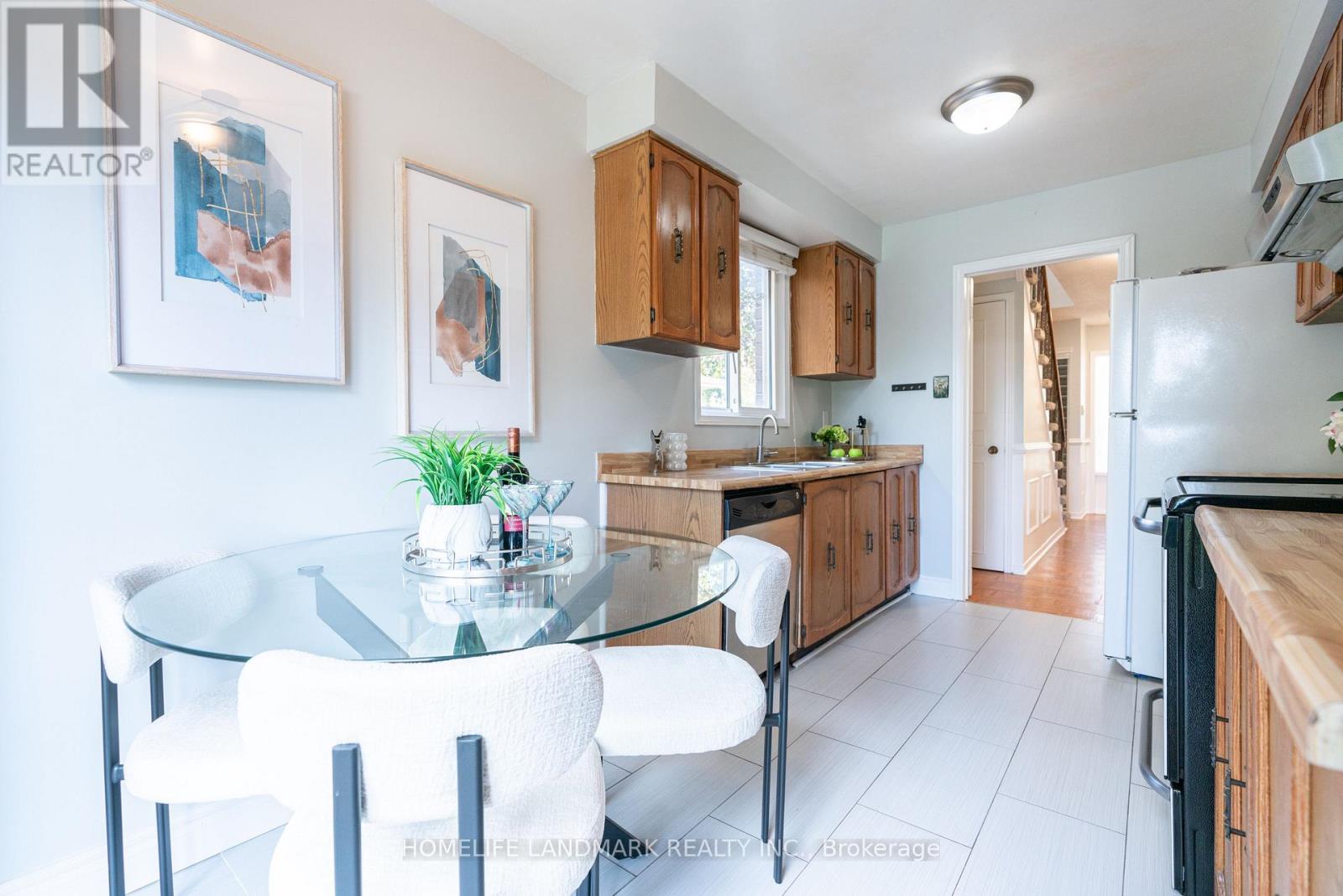 3108 Plum Tree Crescent, Mississauga, Ontario L5N 4W9 - Photo 18 - W12568986