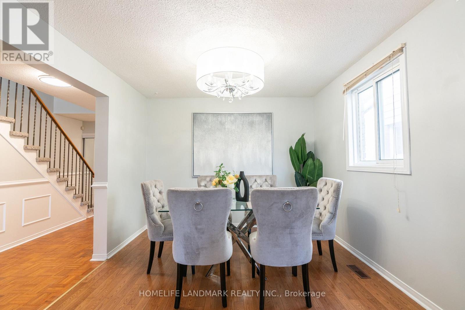 3108 Plum Tree Crescent, Mississauga, Ontario L5N 4W9 - Photo 8 - W12568986