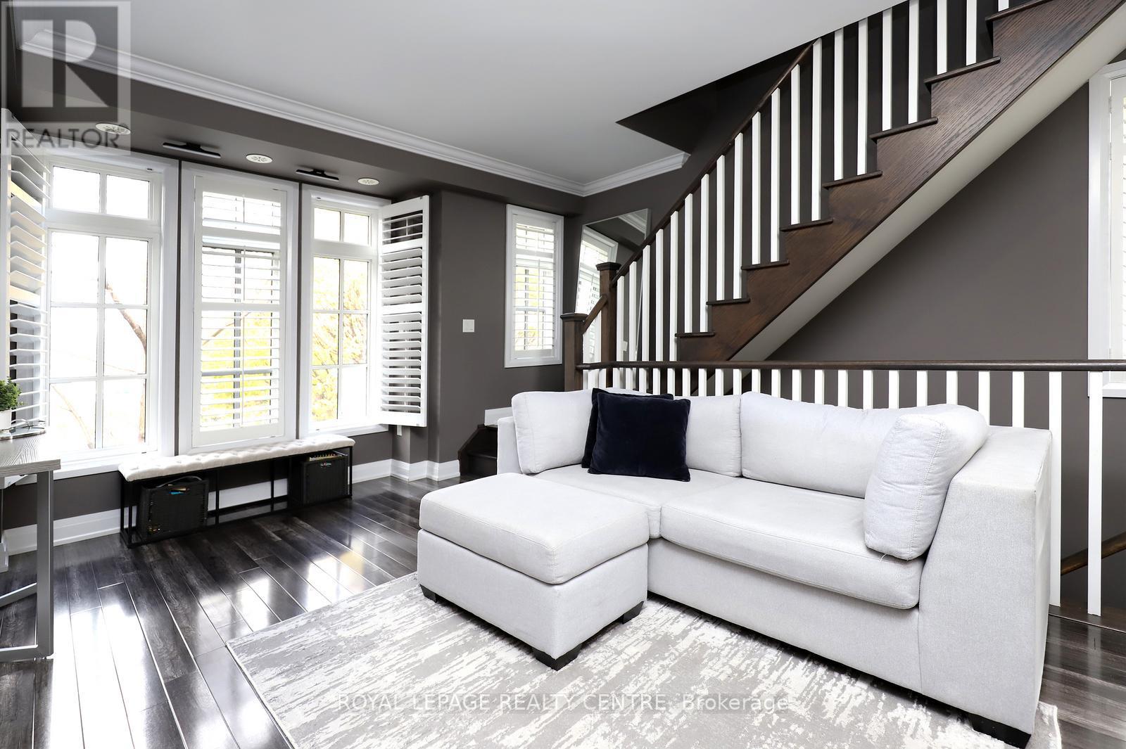 10 - 3077 Cawthra Road, Mississauga, Ontario  L5A 2X4 - Photo 12 - W12568988