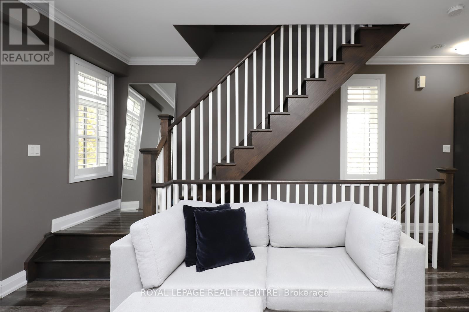 10 - 3077 Cawthra Road, Mississauga, Ontario  L5A 2X4 - Photo 17 - W12568988