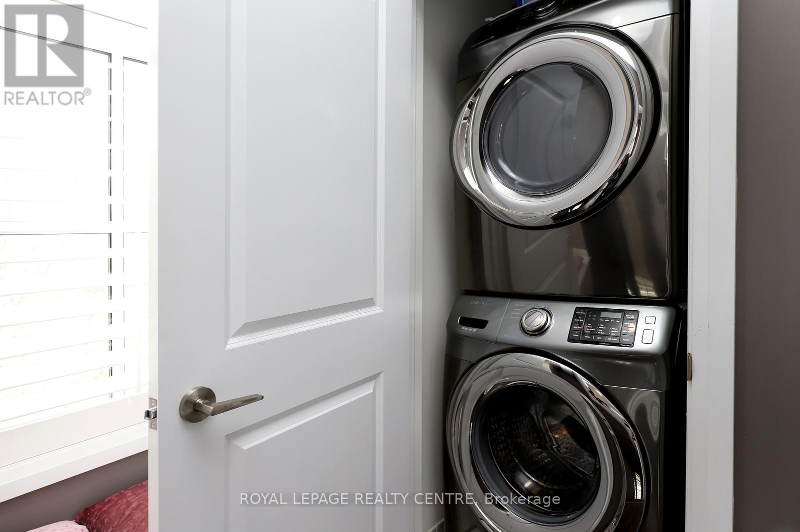 10 - 3077 Cawthra Road, Mississauga, Ontario  L5A 2X4 - Photo 39 - W12568988