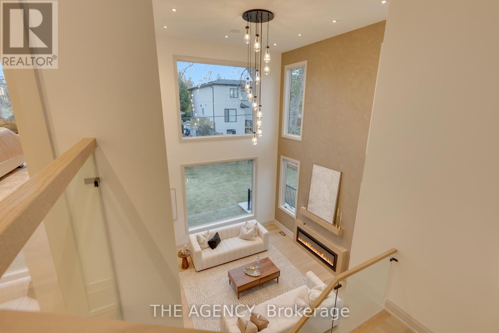 512 Weynway Court, Oakville, Ontario L6L 4G7 - Photo 20 - W12568992