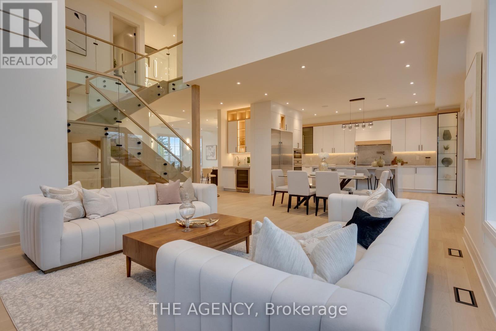 512 Weynway Court, Oakville, Ontario L6L 4G7 - Photo 21 - W12568992