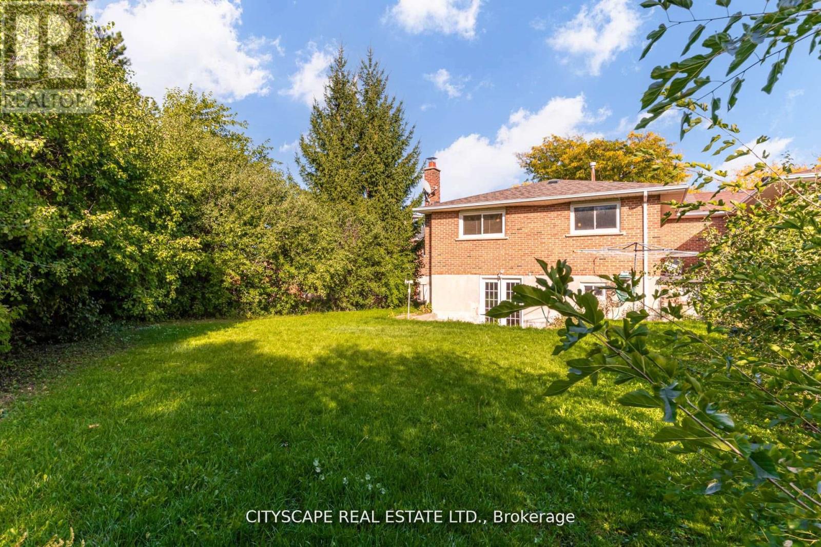 22 Jade Crescent, Brampton, Ontario  L6S 3H1 - Photo 37 - W12569018