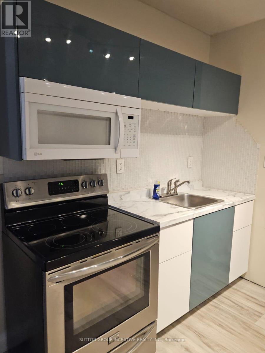 Unit 2 - 2091 25 Street, Innisfil, Ontario  L9S 1Z4 - Photo 3 - N12559060