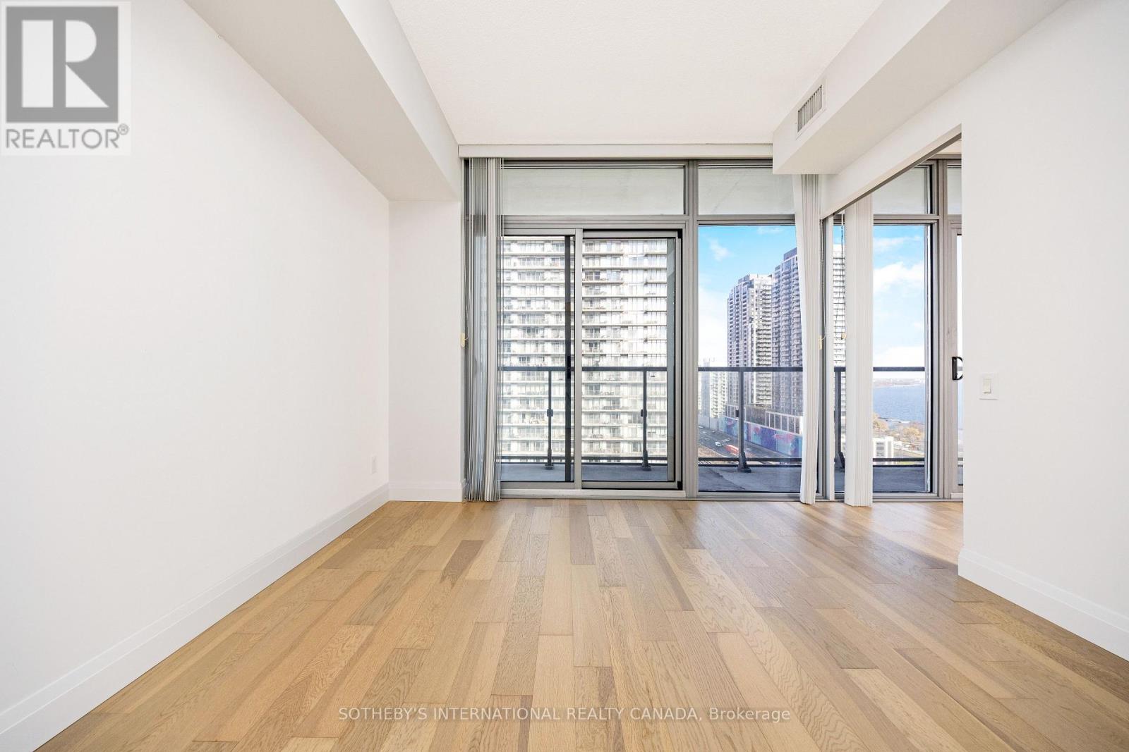 1601 - 105 The Queensway Avenue, Toronto, Ontario  M6S 5B5 - Photo 22 - W12566726