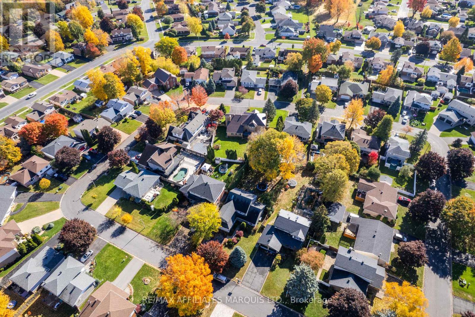 865 Chelsea Crescent, Cornwall, Ontario  K6H 6Y6 - Photo 4 - X12478340