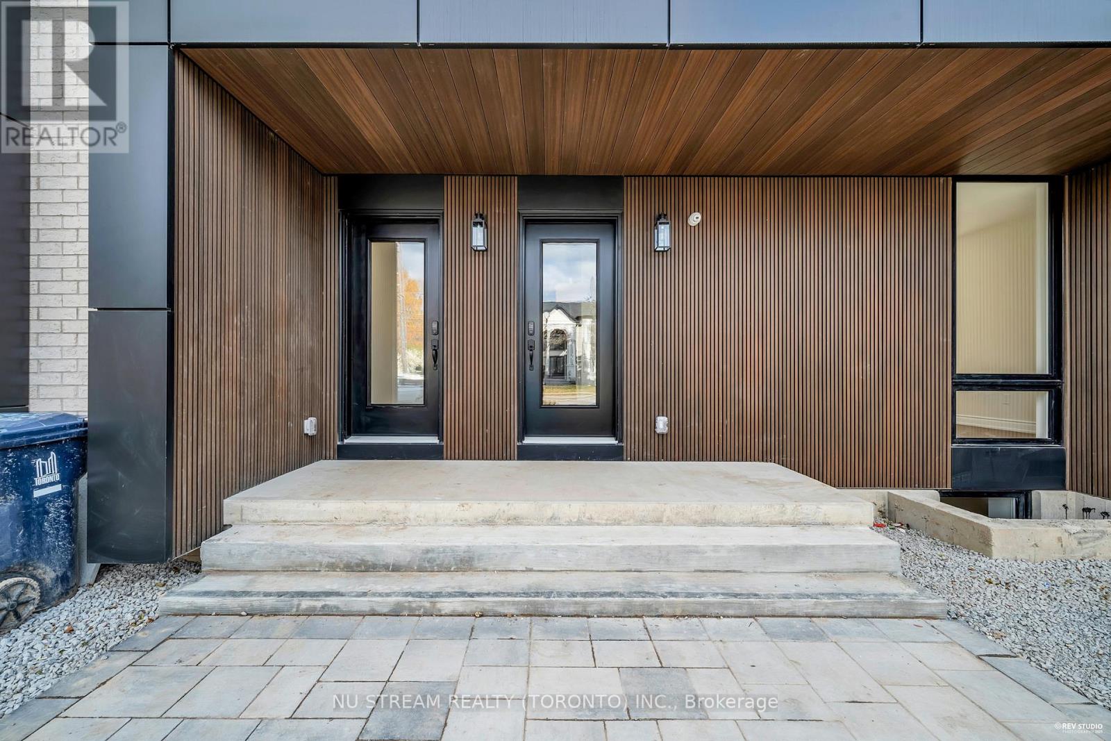 Unit#2 - 25 Devondale Avenue, Toronto, Ontario  M2R 2C9 - Photo 2 - C12569056