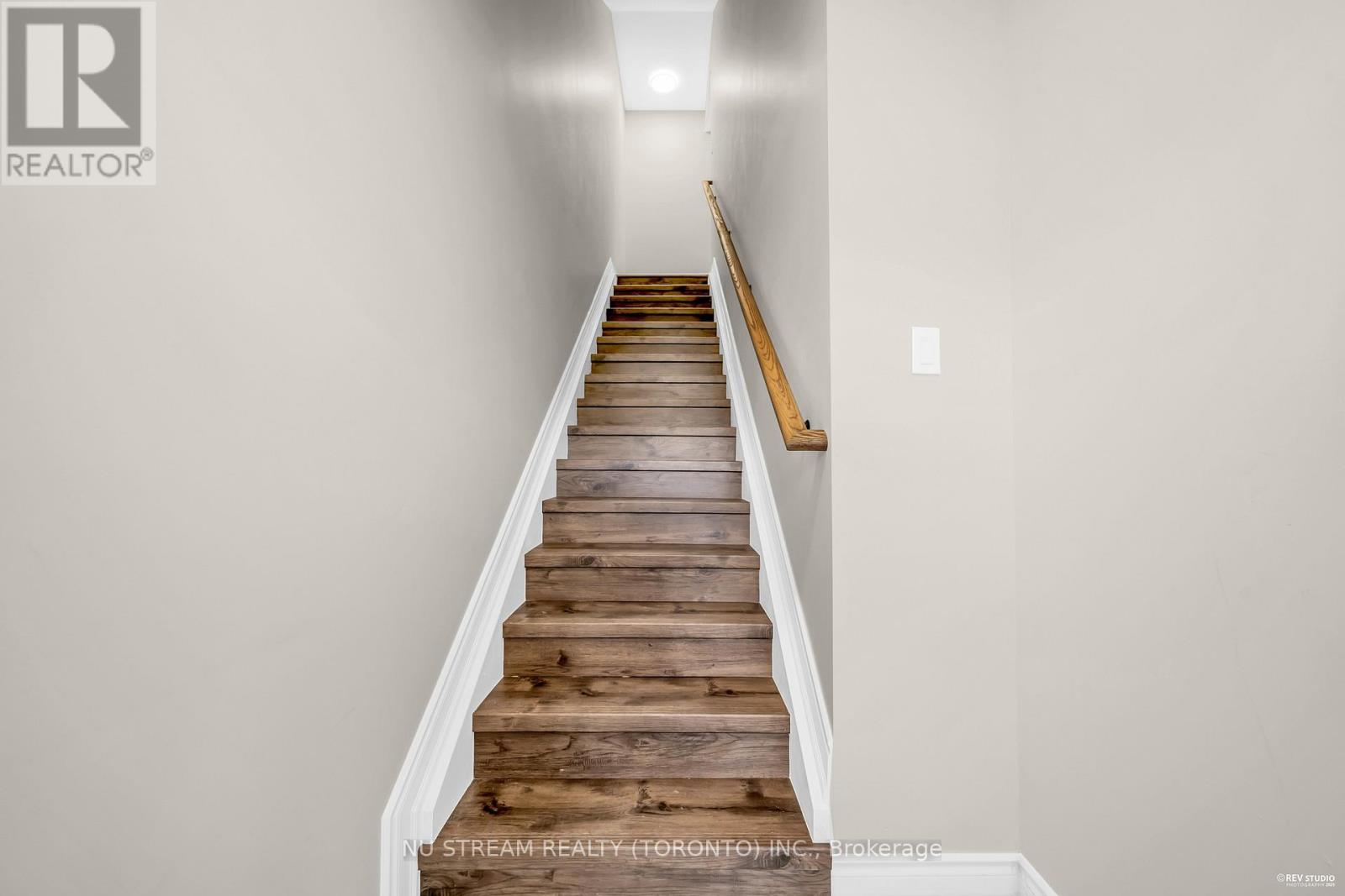 Unit#2 - 25 Devondale Avenue, Toronto, Ontario  M2R 2C9 - Photo 3 - C12569056