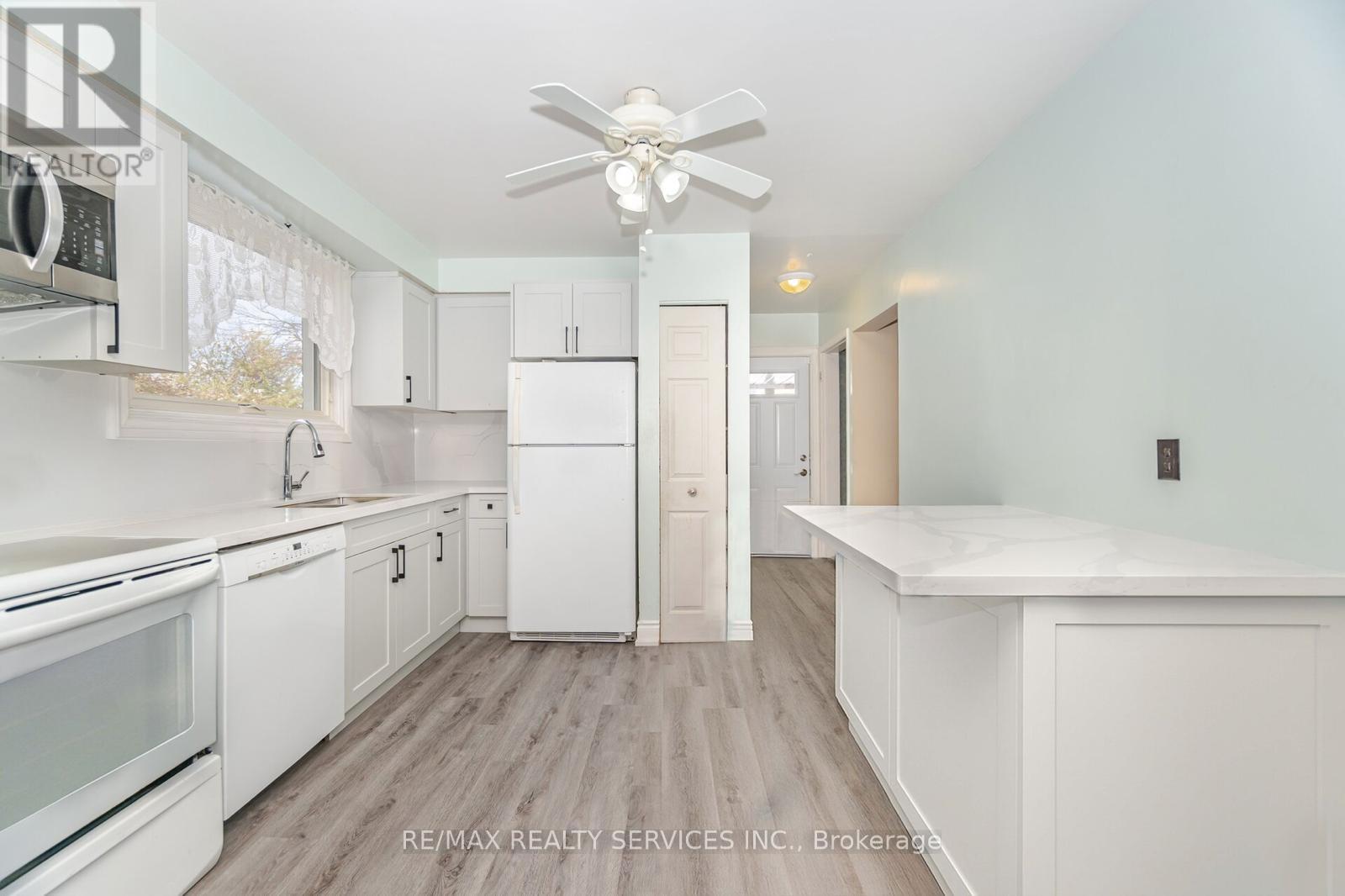 84 Sutherland Avenue, Brampton, Ontario  L6V 2H7 - Photo 15 - W12539018