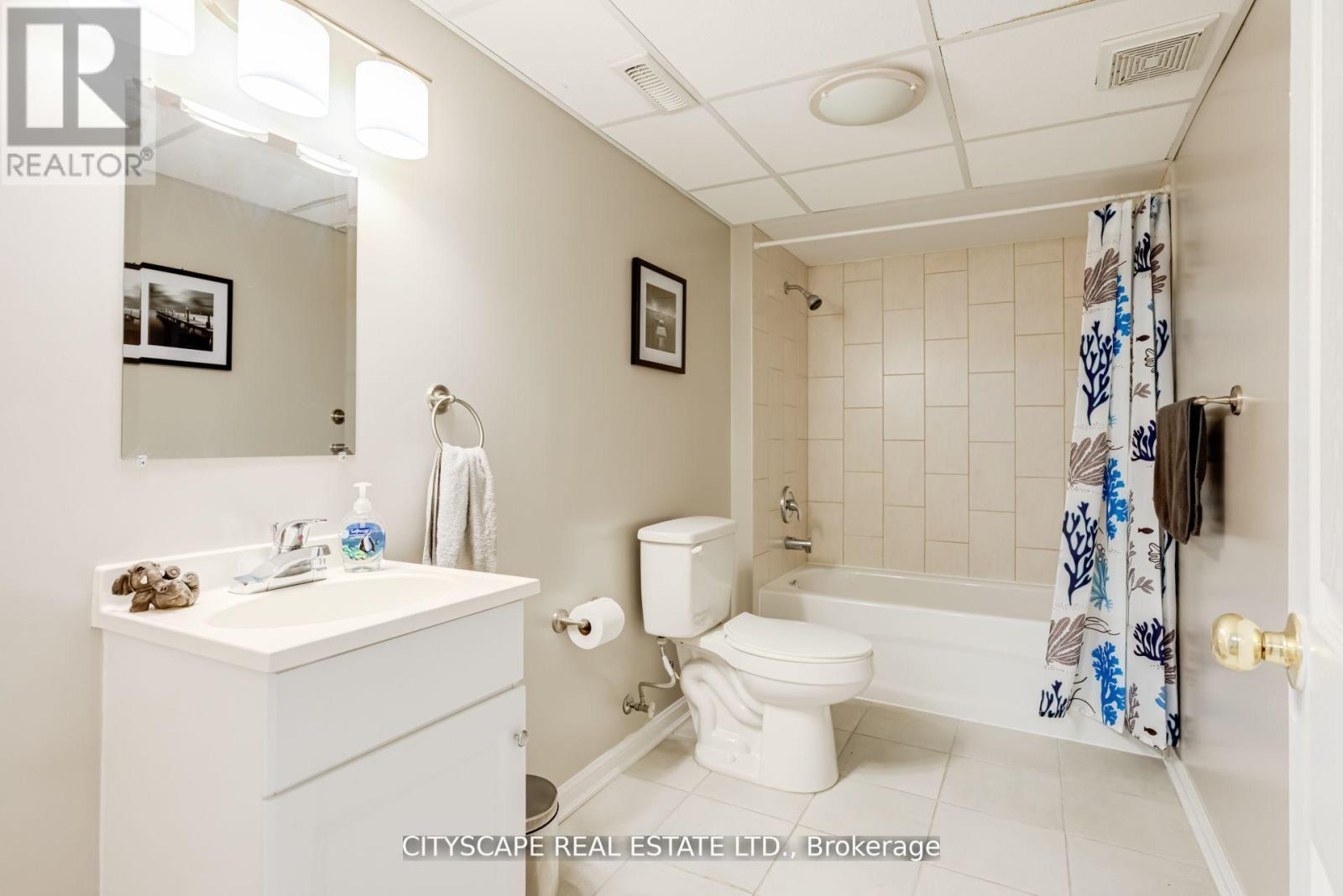 22 Jade Crescent, Brampton, Ontario  L6S 3H1 - Photo 23 - W12569018