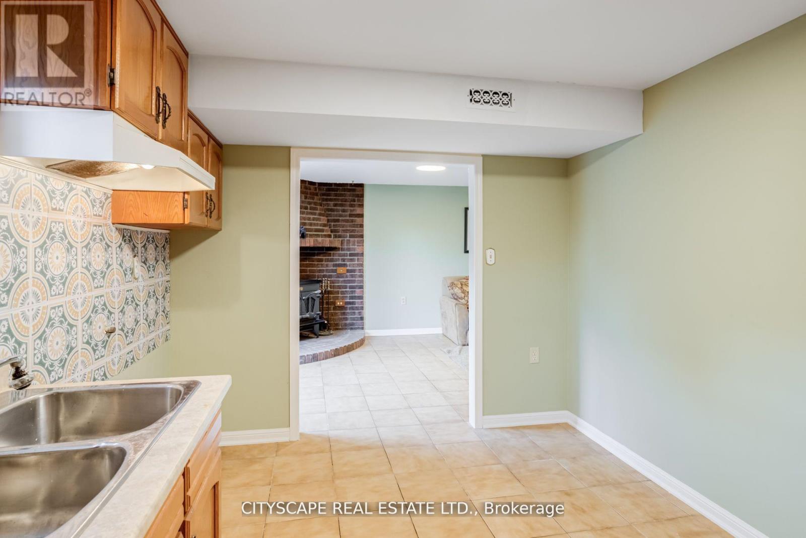 22 Jade Crescent, Brampton, Ontario  L6S 3H1 - Photo 22 - W12569018