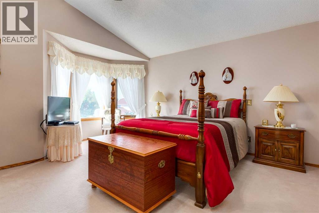 180 Edgevalley Circle Nw, Calgary, Alberta  T3A 4X8 - Photo 21 - A2263289