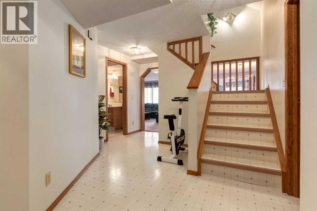 180 Edgevalley Circle Nw, Calgary, Alberta  T3A 4X8 - Photo 28 - A2263289