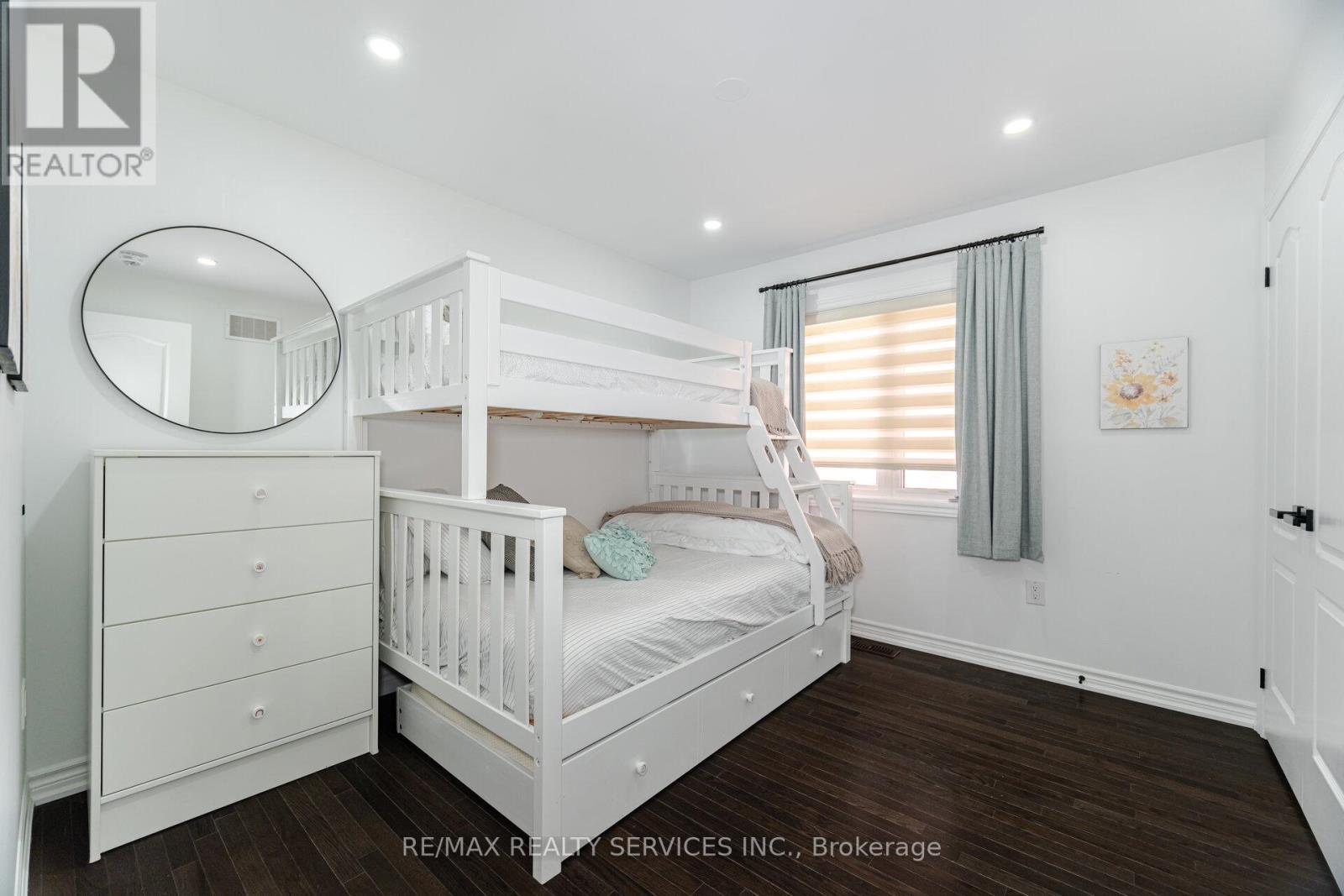 30 Hamilton Court, Caledon, Ontario  L7C 3W2 - Photo 25 - W12569064