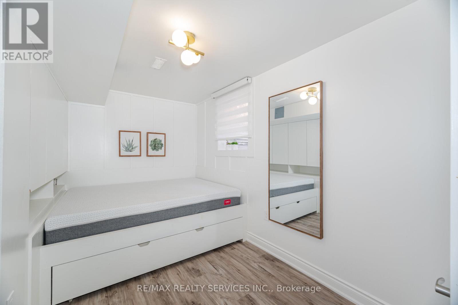 30 Hamilton Court, Caledon, Ontario  L7C 3W2 - Photo 33 - W12569064