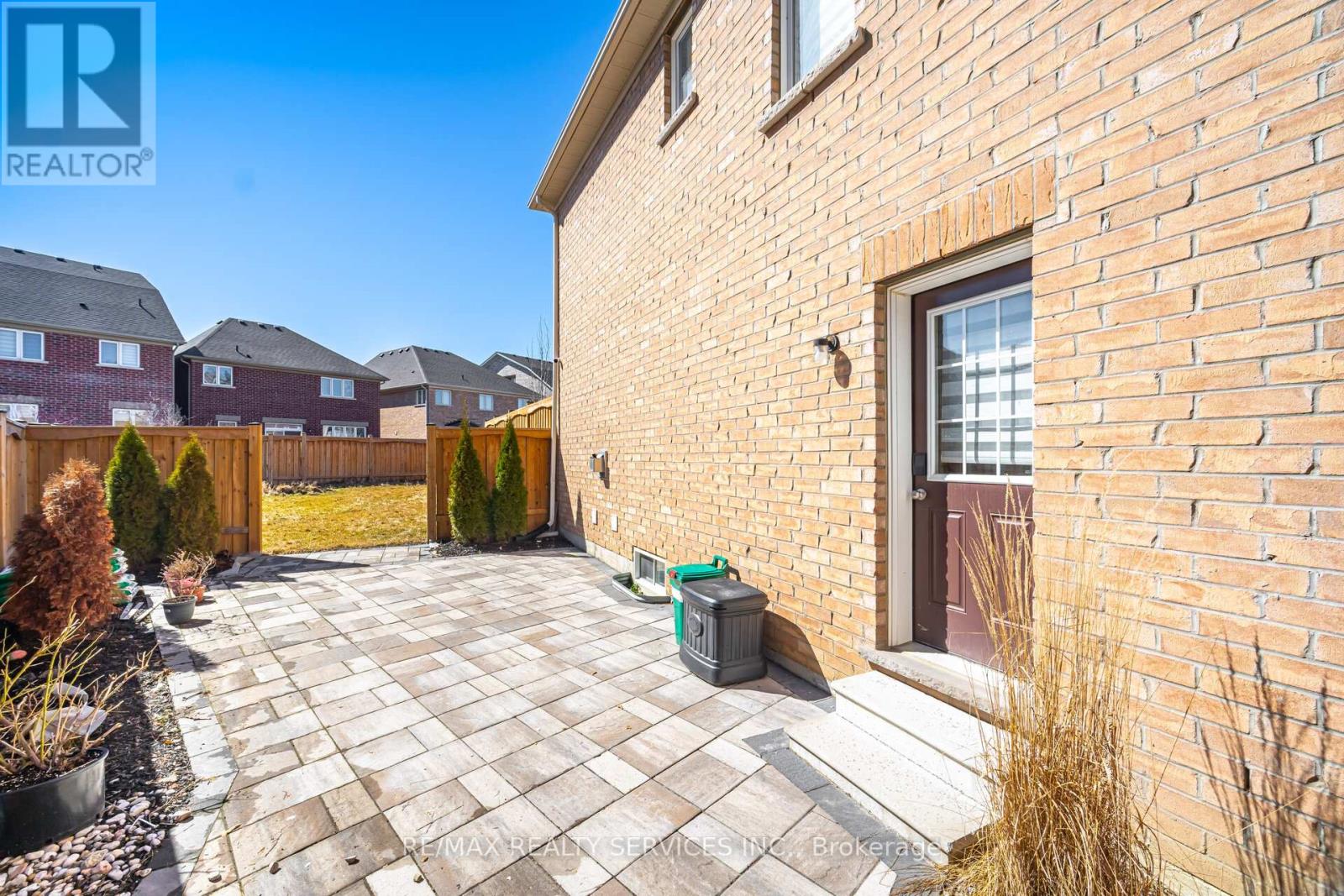 30 Hamilton Court, Caledon, Ontario  L7C 3W2 - Photo 36 - W12569064