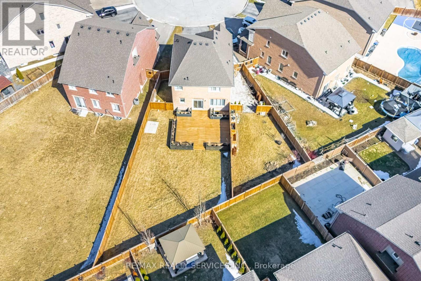 30 Hamilton Court, Caledon, Ontario  L7C 3W2 - Photo 44 - W12569064