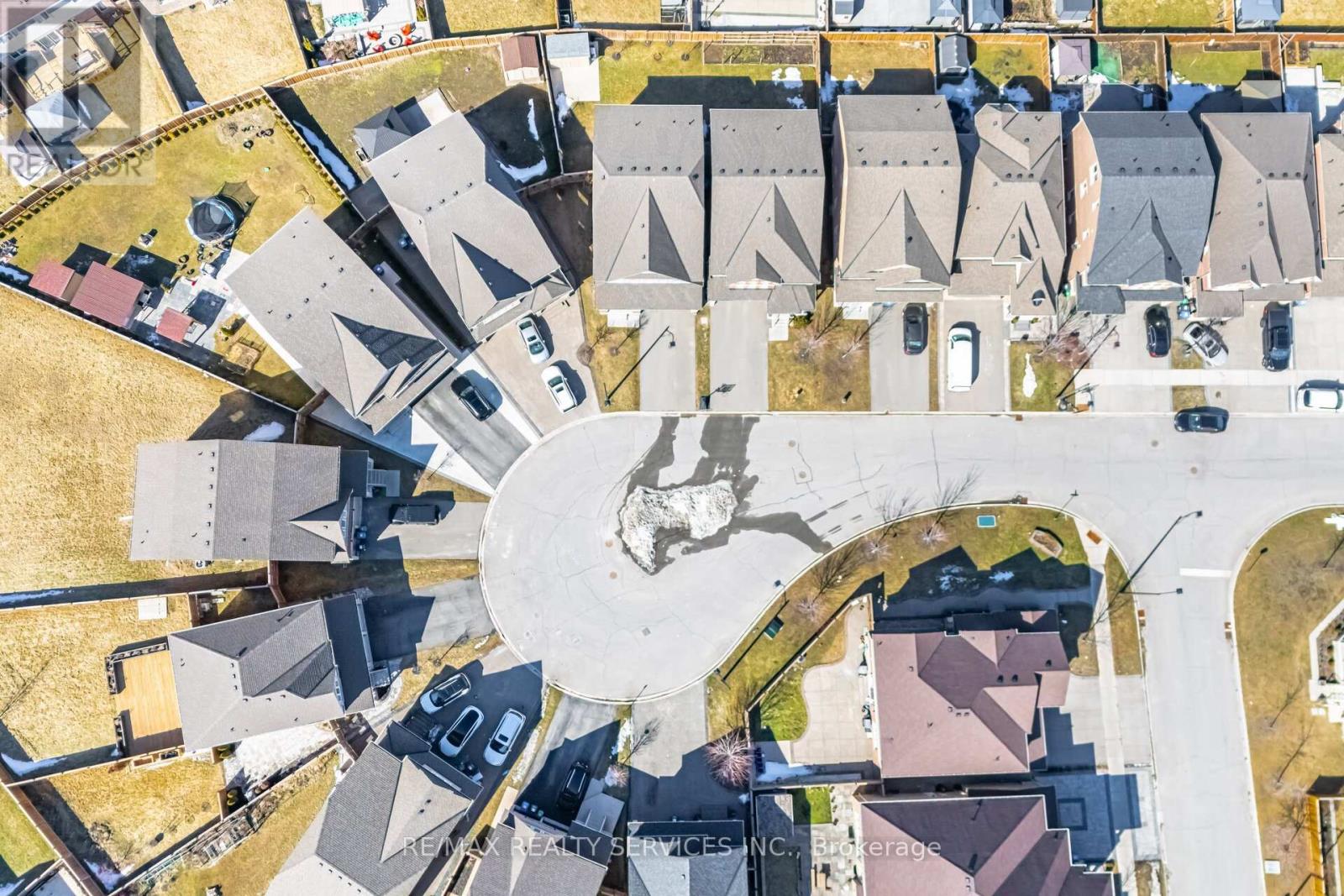 30 Hamilton Court, Caledon, Ontario  L7C 3W2 - Photo 47 - W12569064