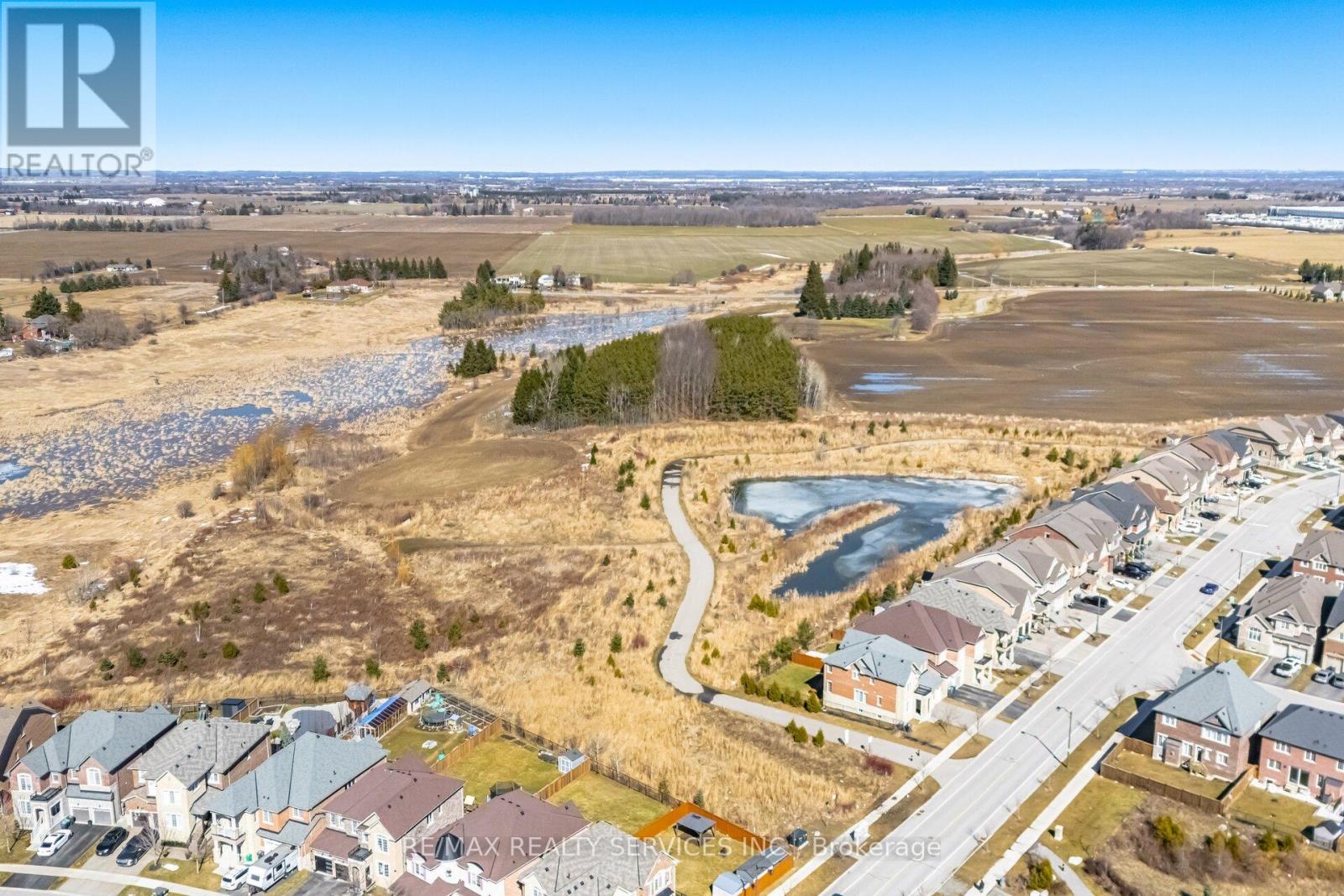 30 Hamilton Court, Caledon, Ontario  L7C 3W2 - Photo 49 - W12569064