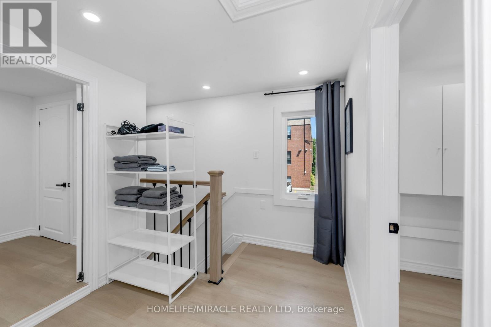 195 Randi Road, Mississauga, Ontario  L5A 1V6 - Photo 20 - W12569068