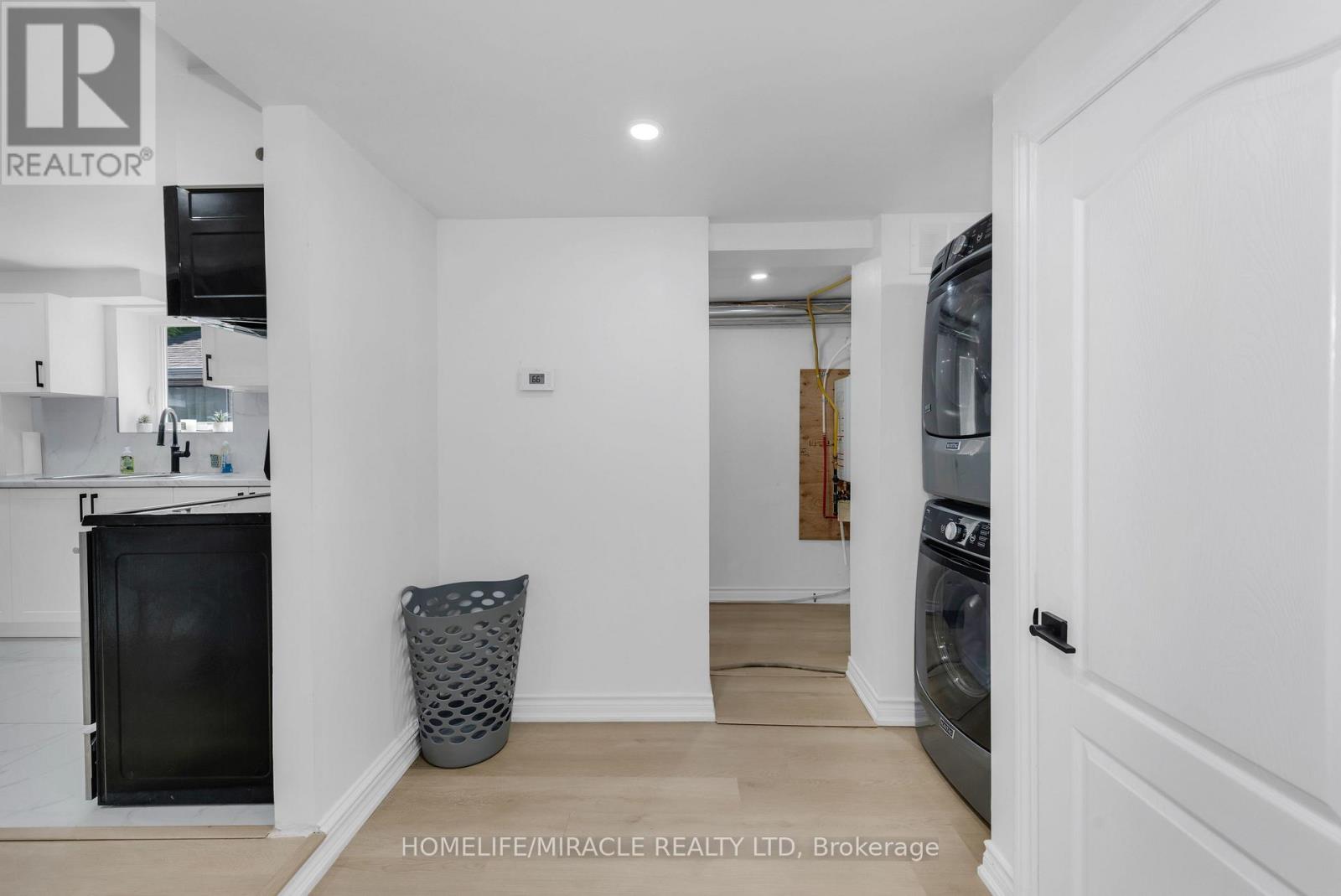 195 Randi Road, Mississauga, Ontario  L5A 1V6 - Photo 26 - W12569068