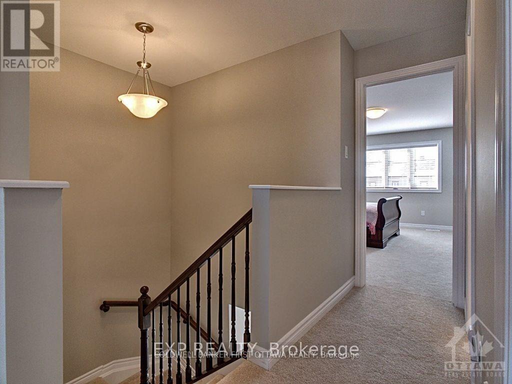 616 Geranium Walk, Ottawa, Ontario  K2S 2J3 - Photo 12 - X12569136