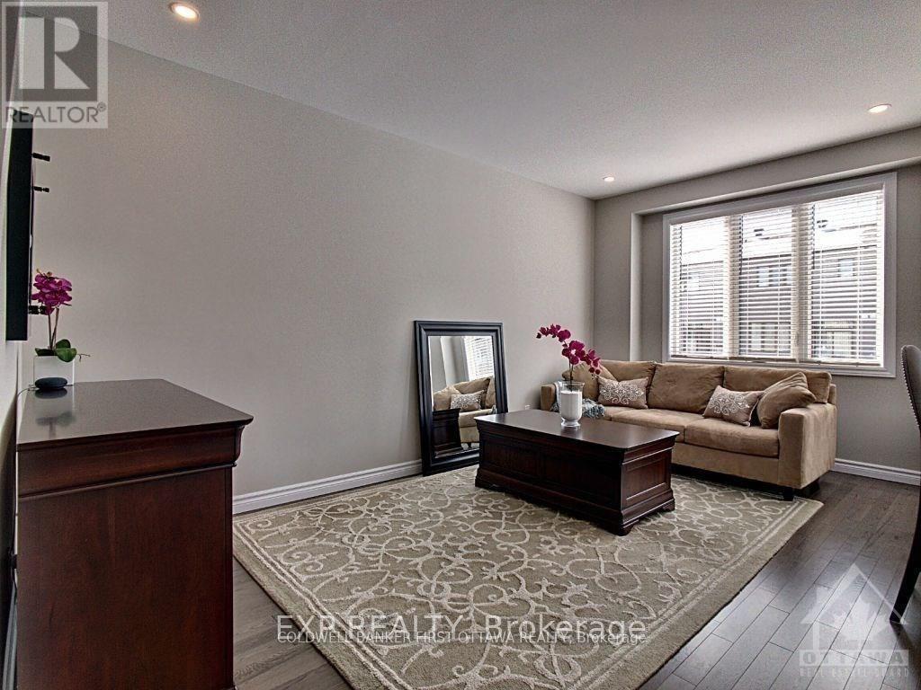 616 Geranium Walk, Ottawa, Ontario  K2S 2J3 - Photo 13 - X12569136