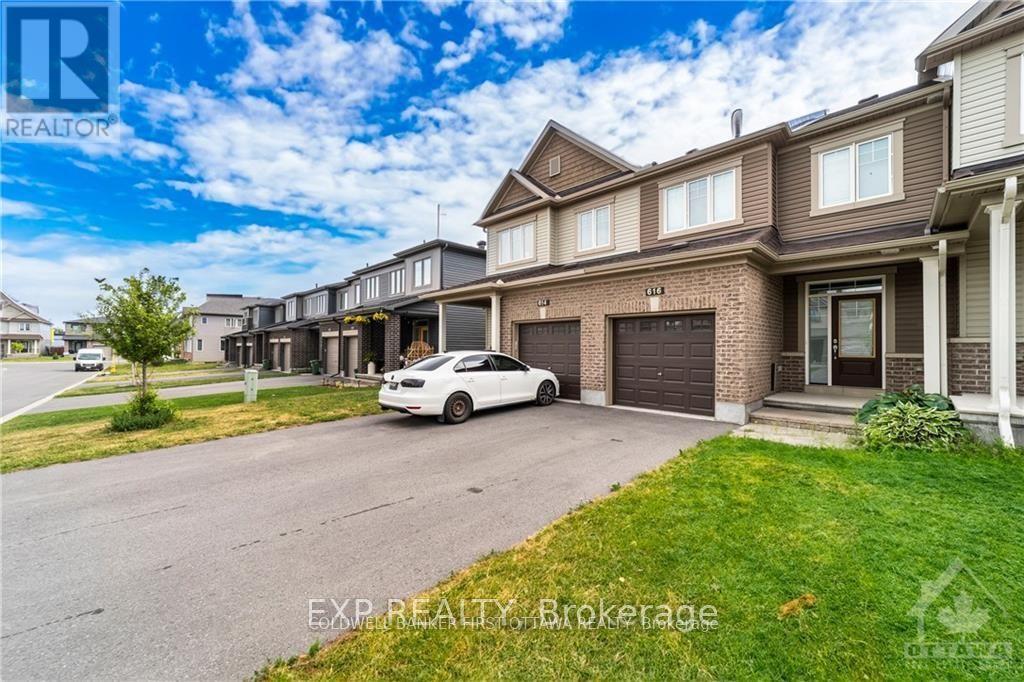 616 Geranium Walk, Ottawa, Ontario  K2S 2J3 - Photo 2 - X12569136