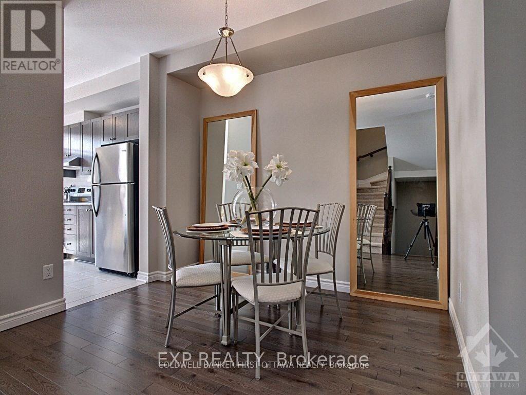616 Geranium Walk, Ottawa, Ontario  K2S 2J3 - Photo 6 - X12569136