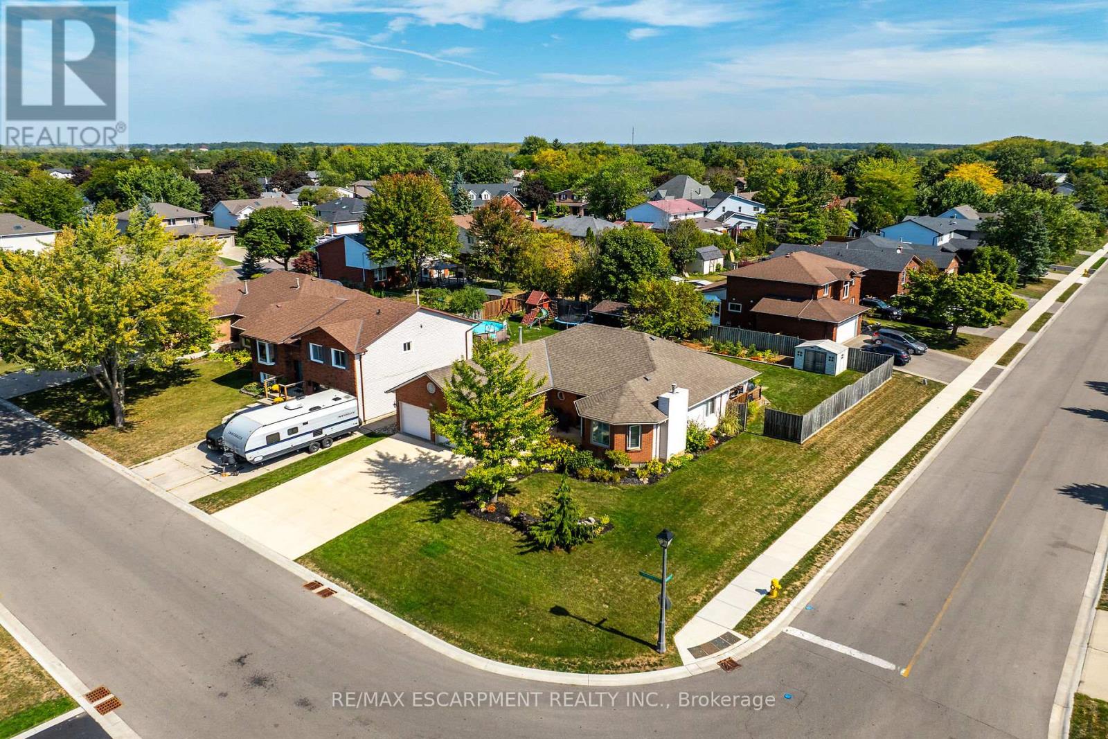 35 Highland Boulevard, Haldimand, Ontario  N3W 1G6 - Photo 2 - X12569042