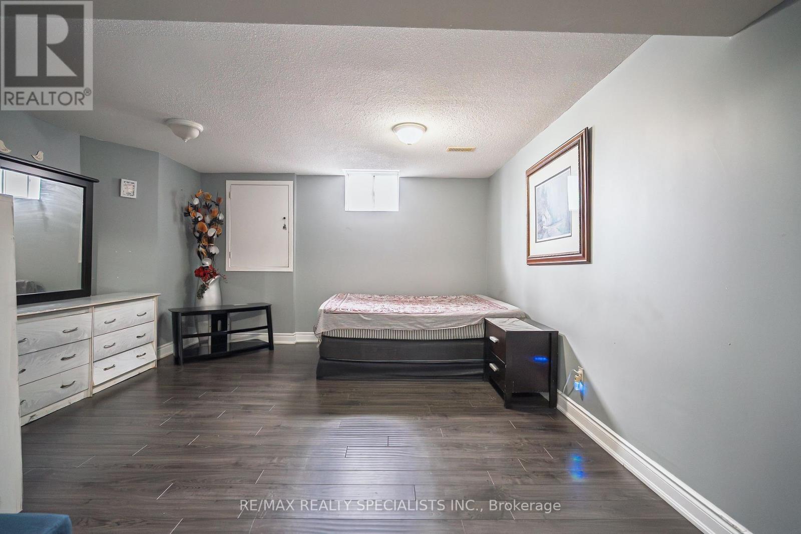 2 Maltby Court, Brampton, Ontario  L6P 1A5 - Photo 36 - W12536950