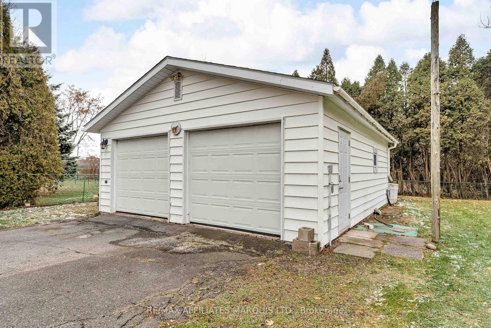 120 Fortier Street, Cornwall, Ontario  K6J 5L8 - Photo 2 - X12569096