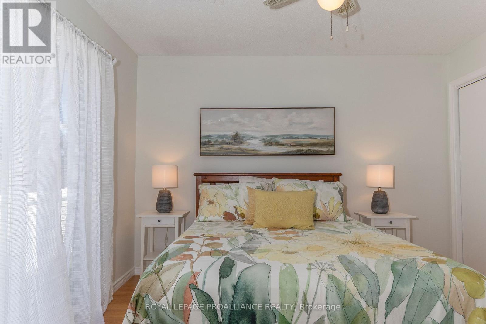 98 East Davis Street, Quinte West, Ontario  K8V 6H4 - Photo 18 - X12540722