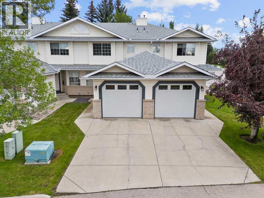 31 Silvergrove Close Nw, Calgary, Alberta  T3B 5R4 - Photo 2 - A2247775