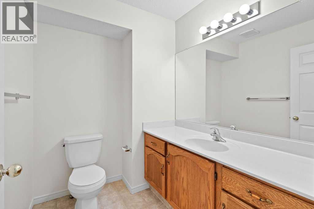 31 Silvergrove Close Nw, Calgary, Alberta  T3B 5R4 - Photo 7 - A2247775