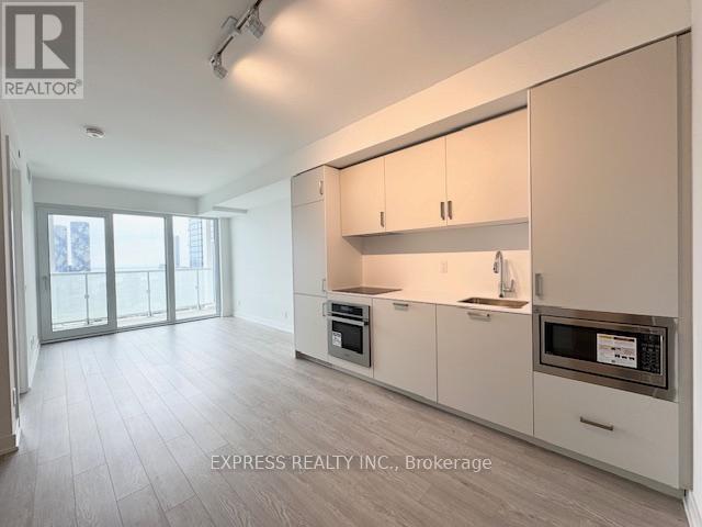 4008 - 88 Queen Street E, Toronto, Ontario  M5C 0B6 - Photo 4 - C12569074